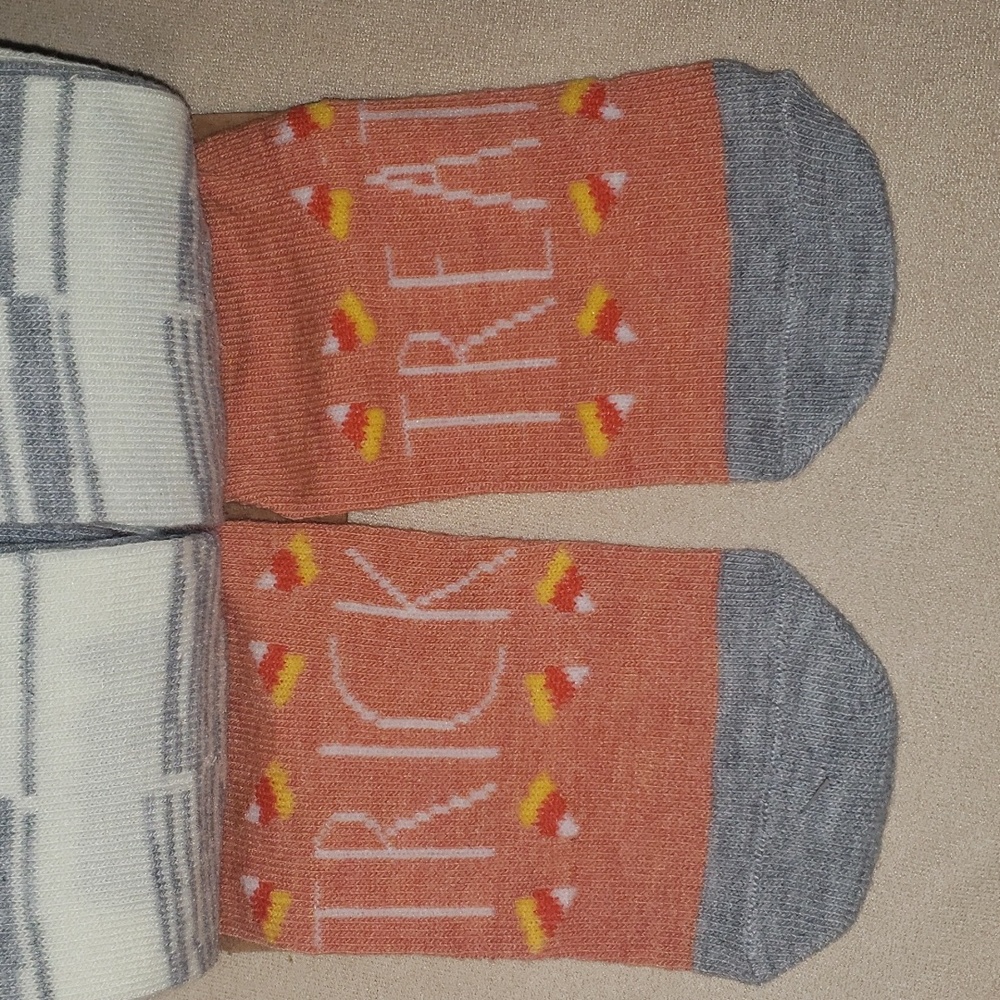 Socks - Picture 12 of 16